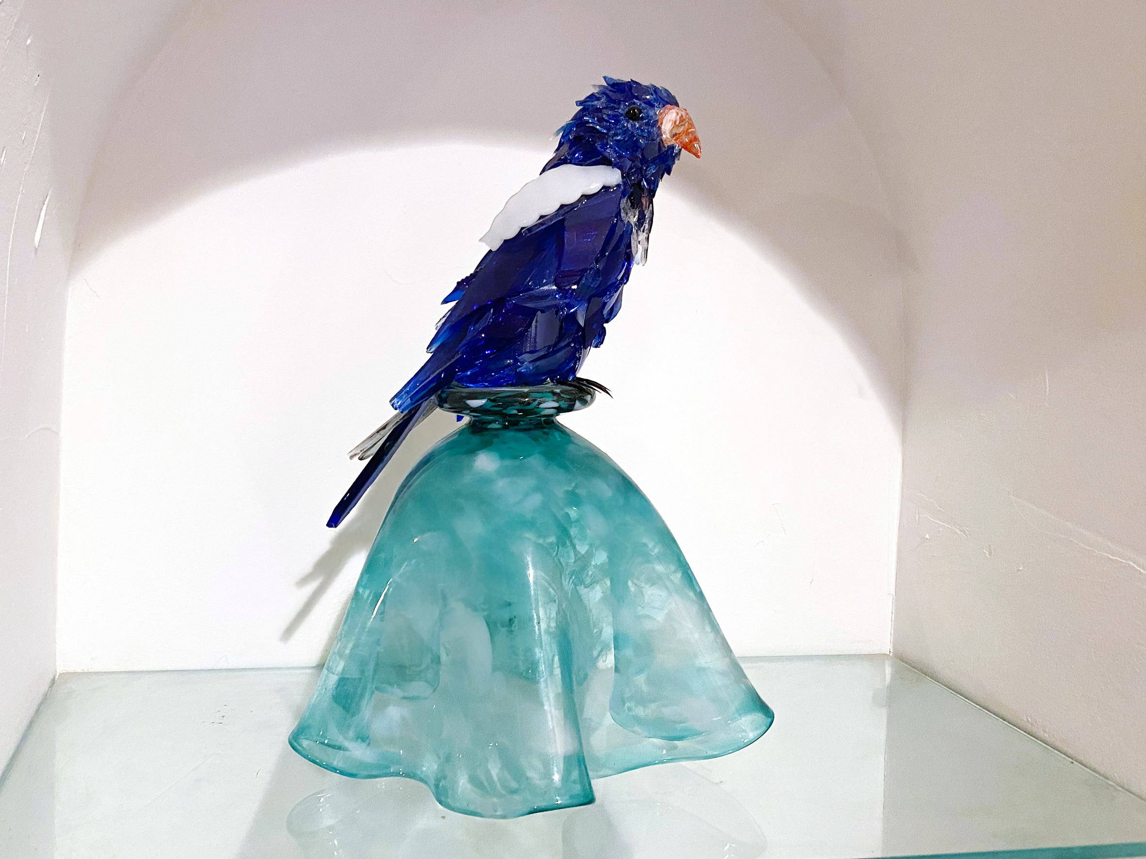 Azul Dark blue bird glass sculpture