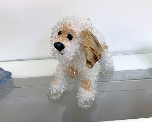 Doodlebug Tan and white dog glass sculpture