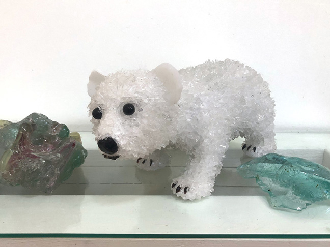 Rumple Baby polar bear glass sculpture