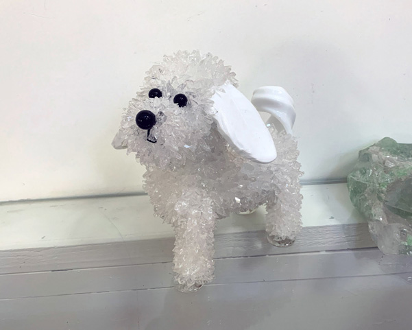 Twistee White curly tail pup glass sculpture